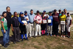 #IMUDEG Lic. Vladimir Acosta Soto entregó material deportivo