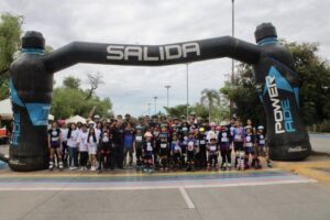 Con la participación total de 80 deportistas de todo el Estado, se realiza la primera carrera en patines en Guasave Sinaloa.