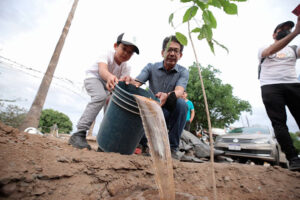 Adoptan un árbol para reforestar la margen derecha del Río Sinaloa