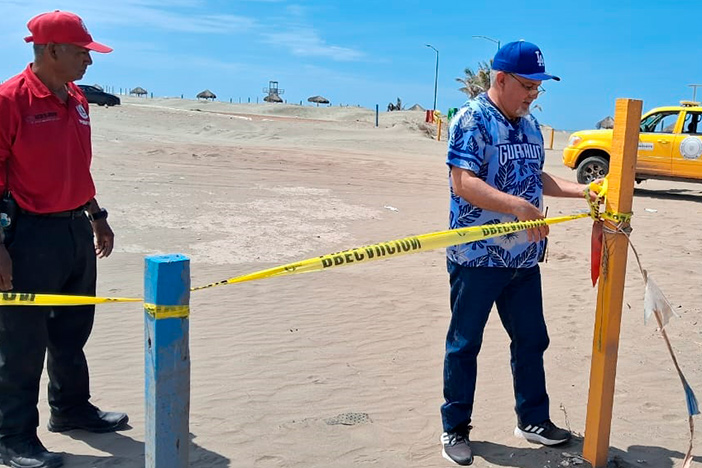 Por mar de fondo, cierran playas de Guasave