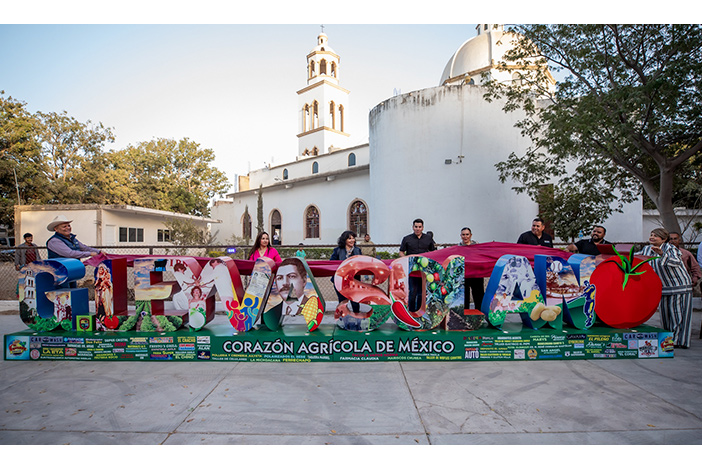 Inauguran las letras de la comisaría de Gabriel Leyva Solano