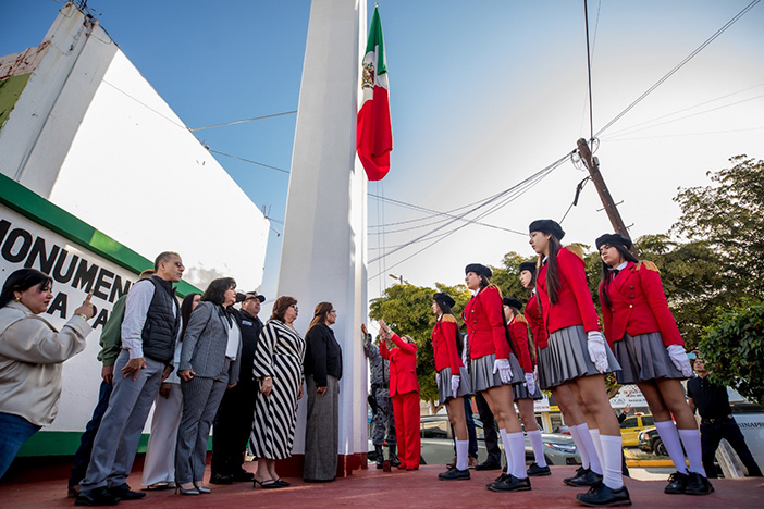 La Bandera Nacional es faro de esperanza, de lucha y de unidad: Claudia Leyva Medina