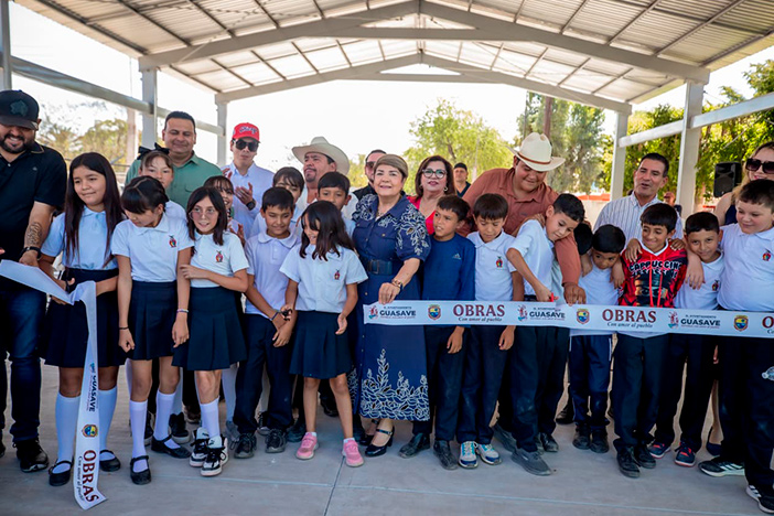 “En mi gobierno jamás habrá comunidades abandonadas”, alcaldesa entrega gimnasio y una techumbre en Orba y Herculano de la Rocha