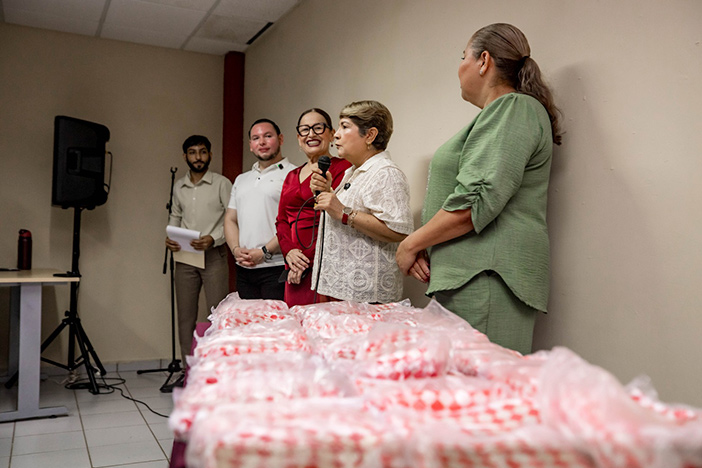 Comedor Móvil del IMJU entrega 20 mil desayunos al año; apoyan hoy a jóvenes de la UADEO