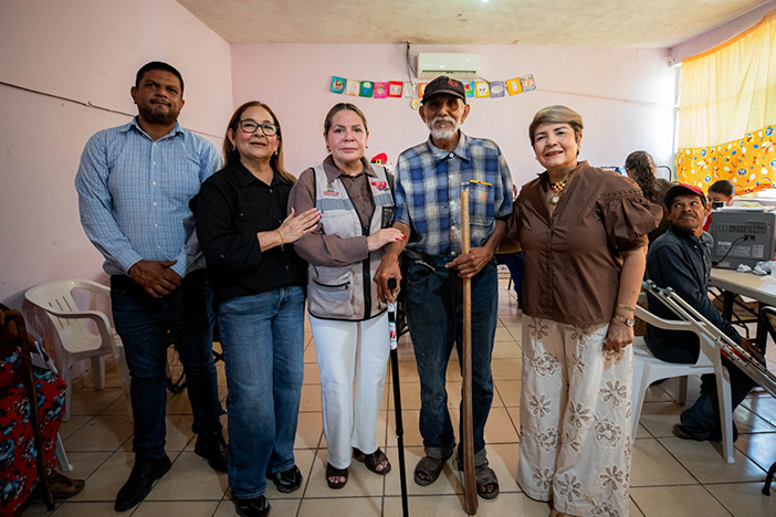 Brigadas de Bienestar acercan a las familias de La Trinidad 4 mil servicios
