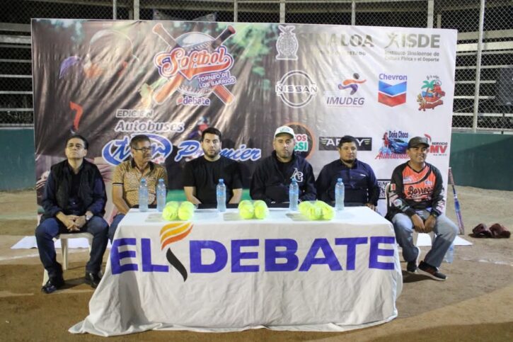 Inauguran el torneo de Softbol de los barrios de El Debate 